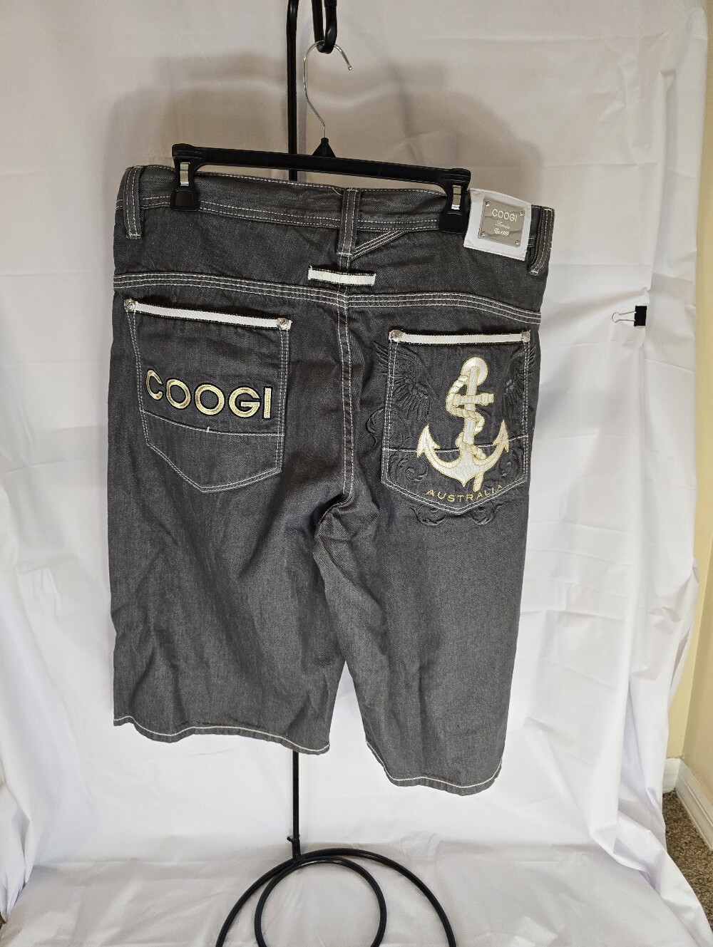 VINTAGE COOGI Australia Gray Embroidered Denim Shorts Men's SZ 38 Y2K Streetwear